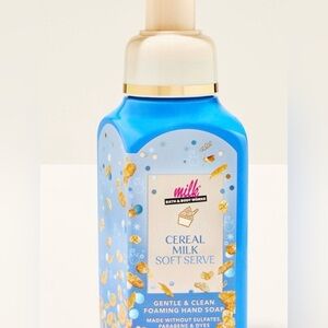 Bath & Body Works Cereal Milk Soft Serve Foaming Hand Soap